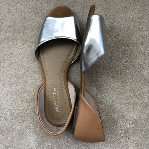 Kenneth Cole sandals